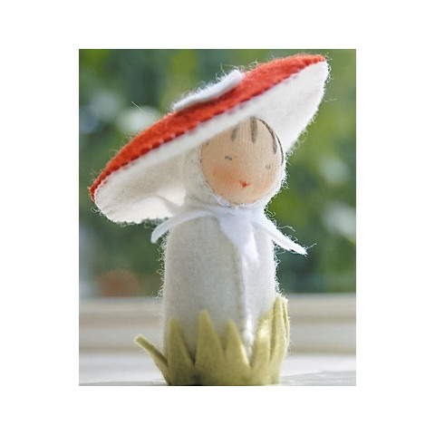 kit poupée champignon, en feutrine pour table de saison steiner waldorf, de witte engel
