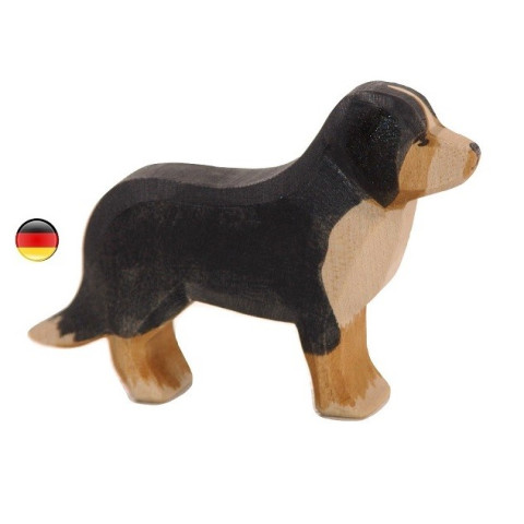 chien Saint Bernard, figurine jouet en bois, jeu steiner waldorf de ostheimer