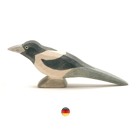 Figurine pie, oiseau jouet en bois steiner waldorf, ecologique et ethique Ostheimer