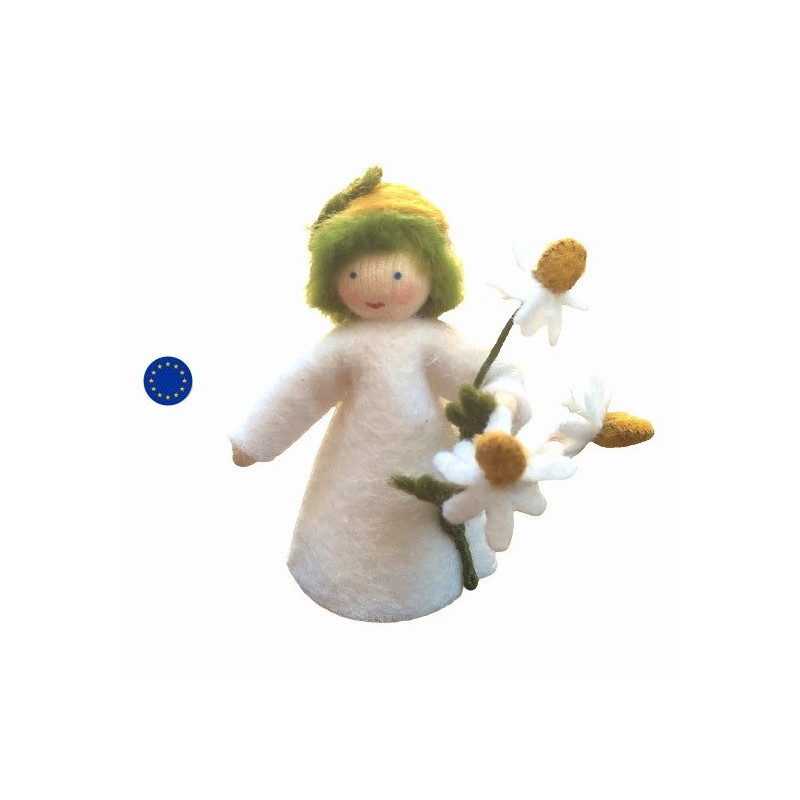 Poupée avec fleur camomille, paquerette, fée pour table de saison hiver waldorf ambrosius dolls
