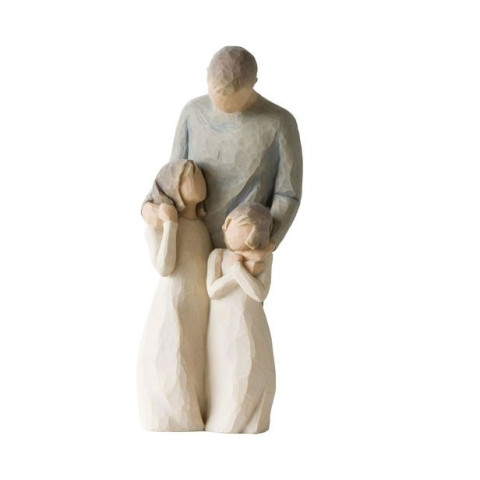 Père et filles, pour compléter votre famille de figurines willow tree, livrée en boite cadeau.